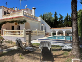 Villa con piscina a 5 min a pie de la playa y Pau5